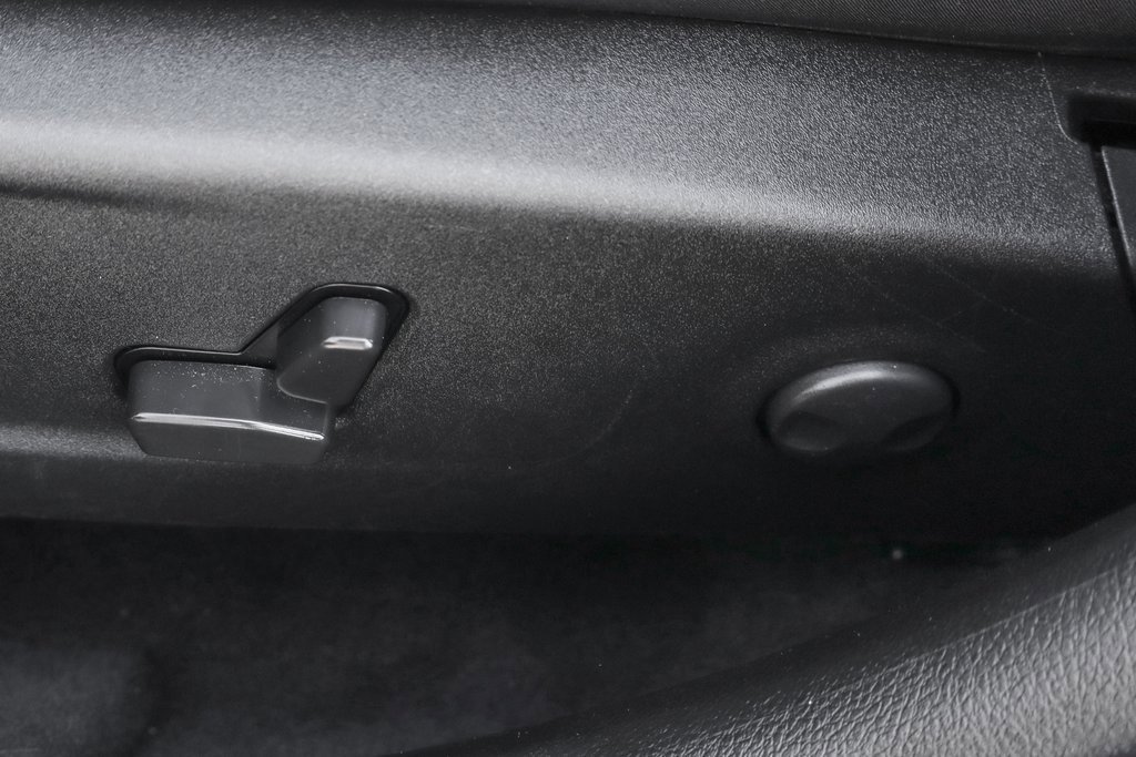 Used 2022 Chrysler 300 Touring image 17