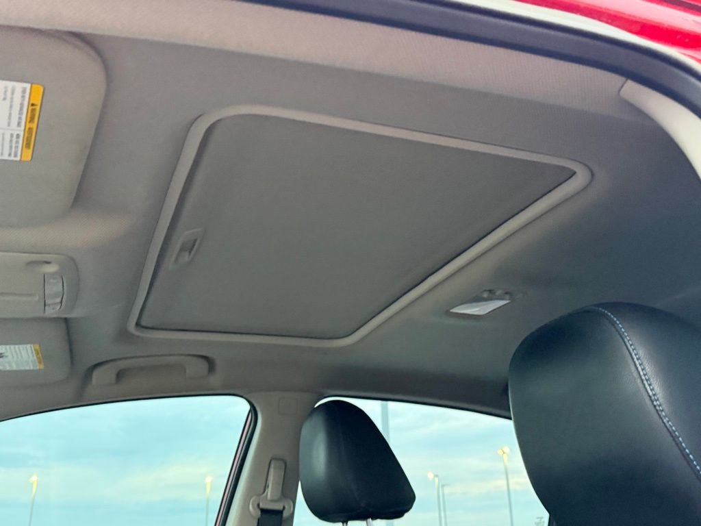 Used 2019 Nissan Sentra SR w/ Premium Package (SR) image 13