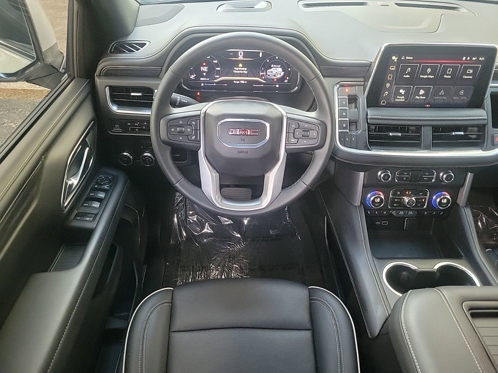 Used 2024 GMC Yukon SLT w/ SLT Luxury Package RWD image 17