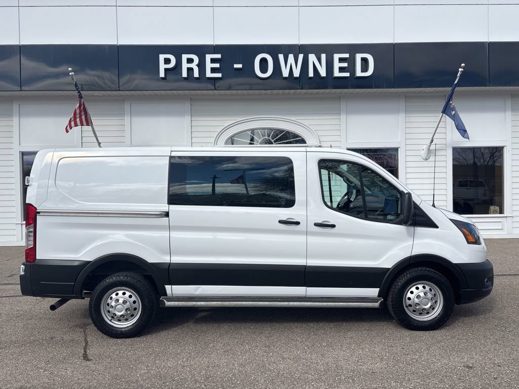 Used 2024 Ford Transit 250 Low Roof AWD w/ Exterior Upgrade Package image 4
