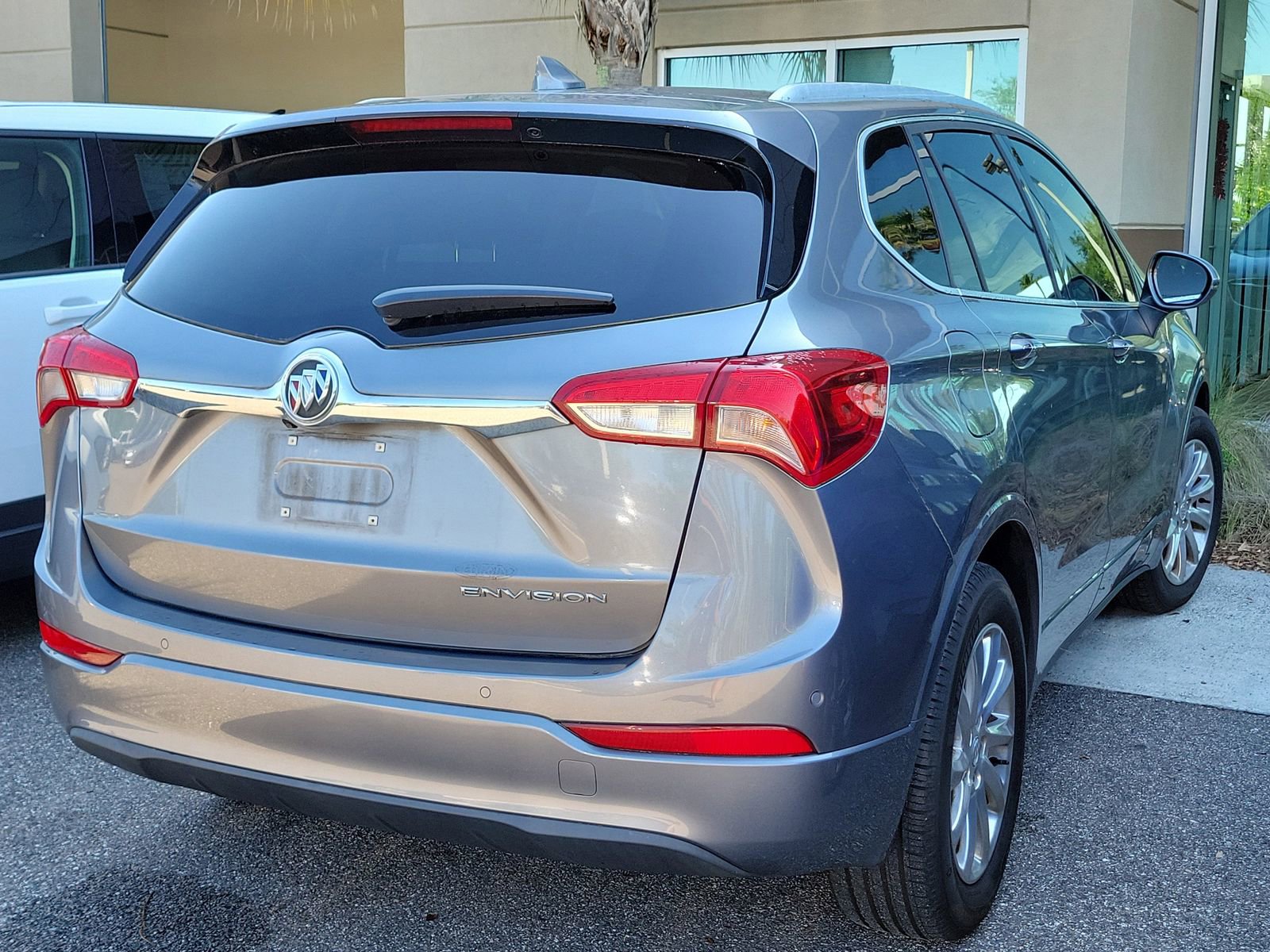 Used 2019 Buick Envision Essence FWD image 8