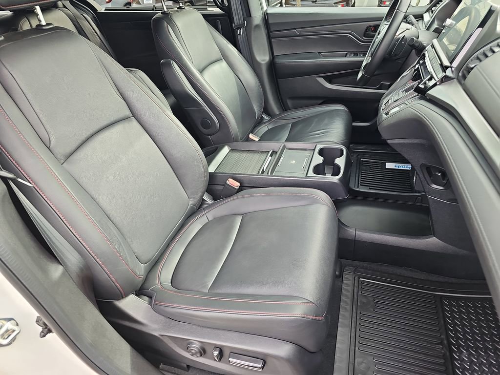 Used 2025 Honda Odyssey Sport-L image 12