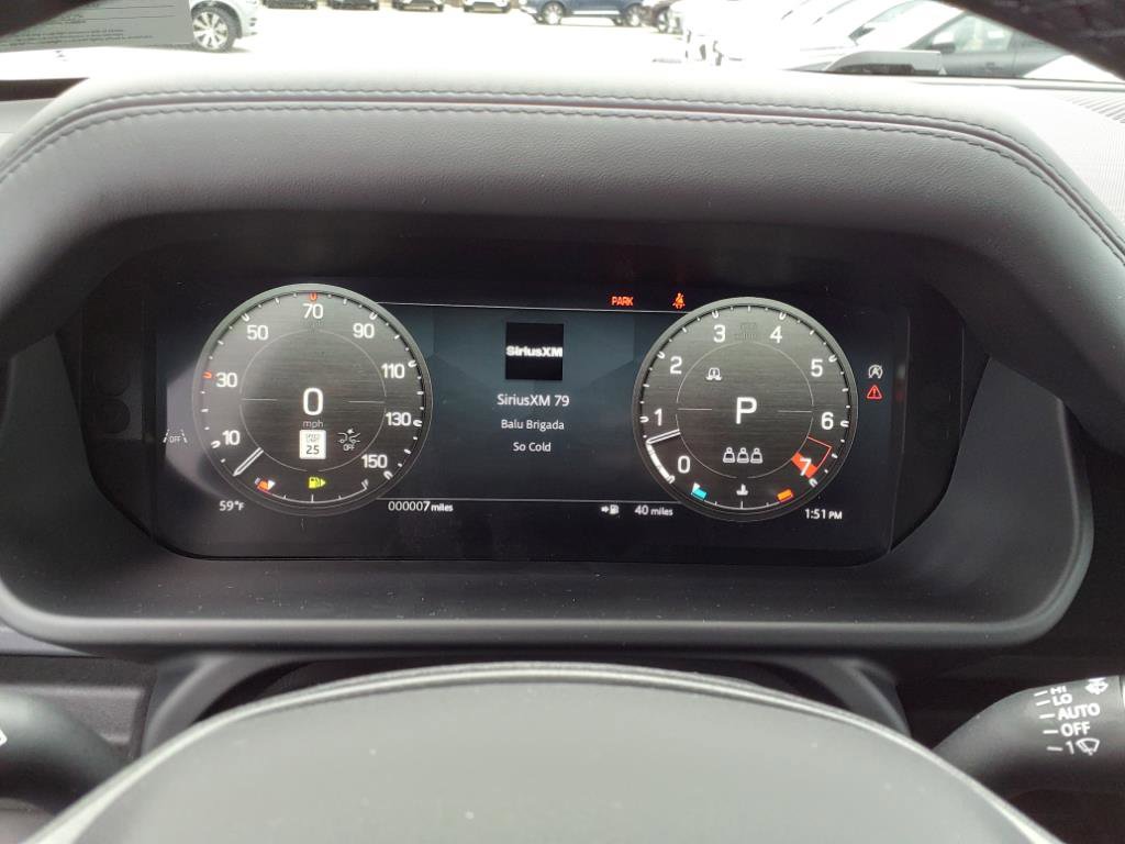 Used 2025 Land Rover Defender 110 S image 17