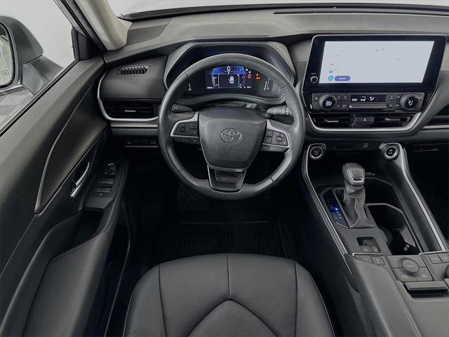 Certified 2024 Toyota Grand Highlander XLE image 25