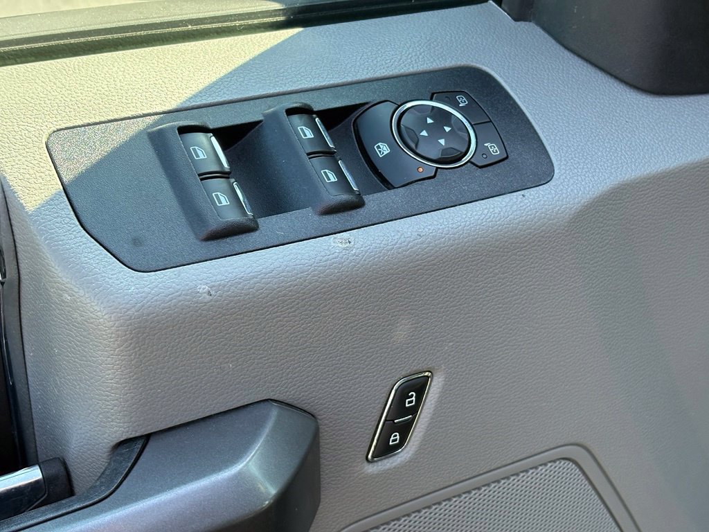 Used 2019 Ford F150 XLT w/ Equipment Group 302A Luxury AWD/4WD image 34