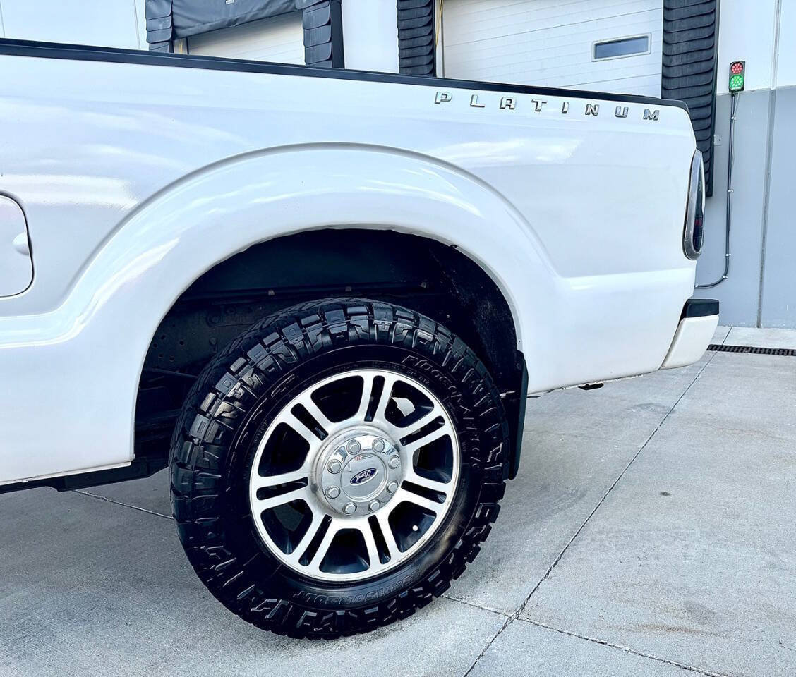 Used 2016 Ford F250 Platinum w/ Platinum Package AWD/4WD image 29