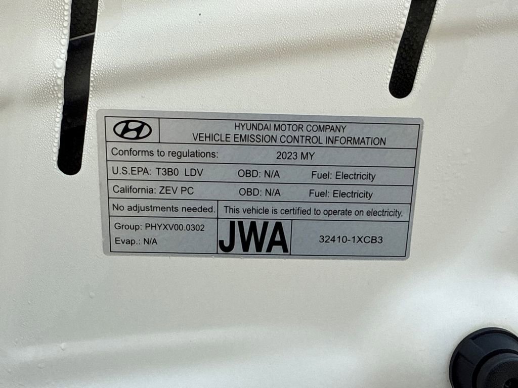 Used 2023 Genesis GV60 Performance w/ Cargo Package image 9