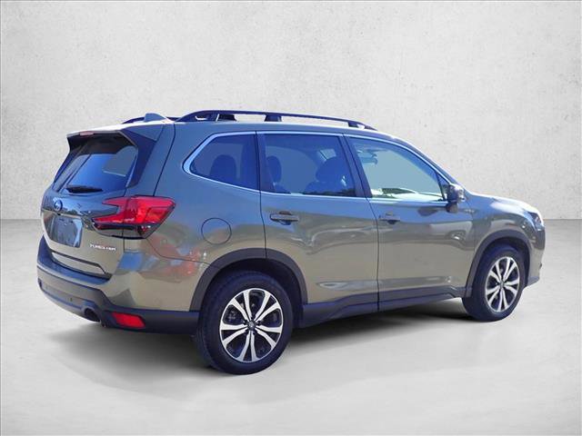 Used 2023 Subaru Forester Limited AWD/4WD image 3
