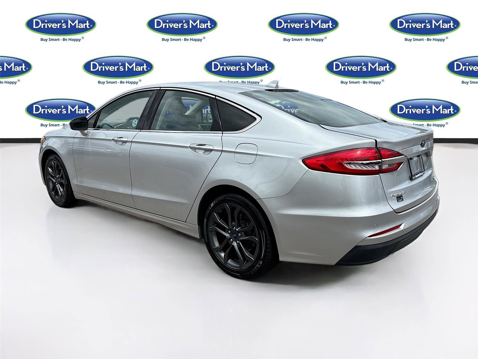 Used 2019 Ford Fusion SEL FWD image 5