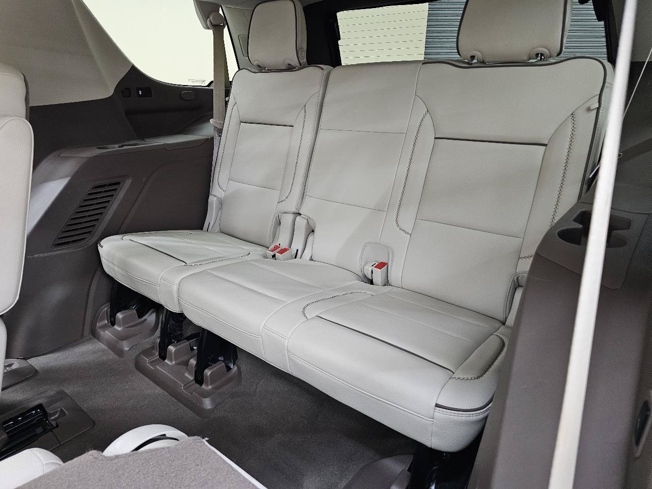 Used 2021 GMC Yukon Denali RWD image 28