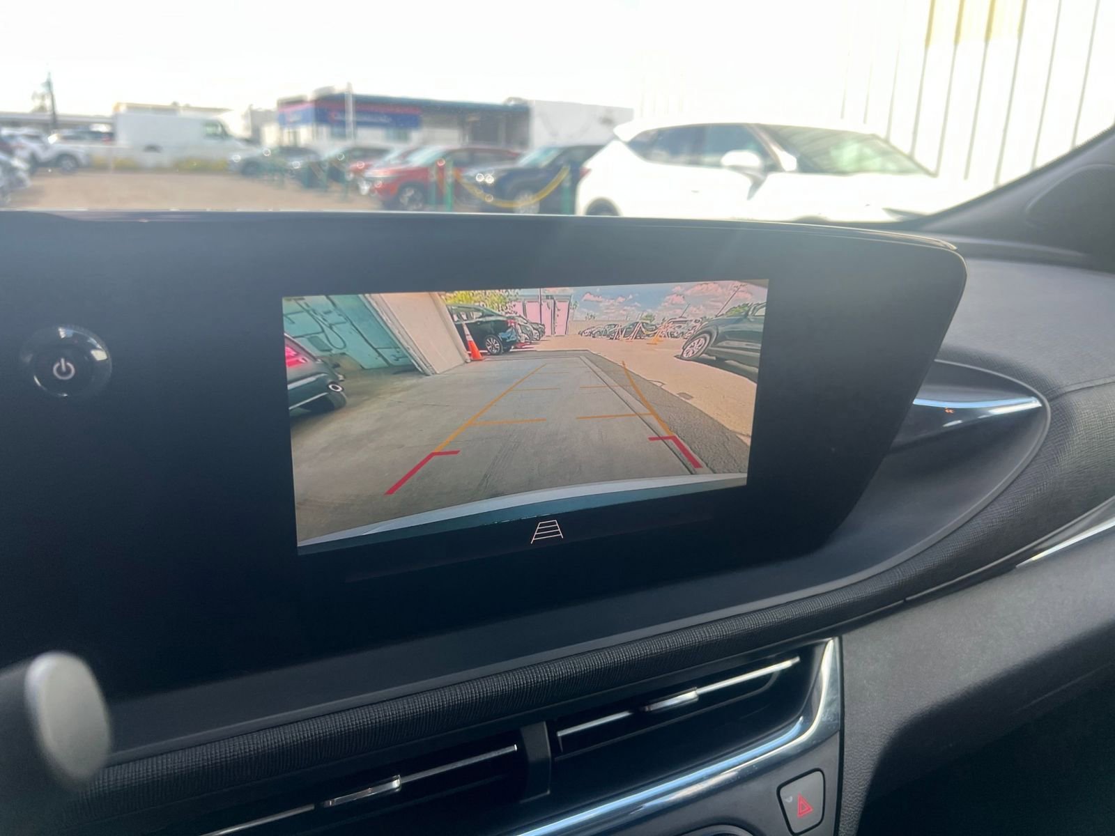 Used 2025 Buick Envista Preferred image 24