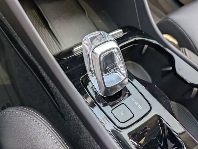 Used 2025 Volvo XC40 B5 Ultra w/ Climate Package AWD/4WD image 21