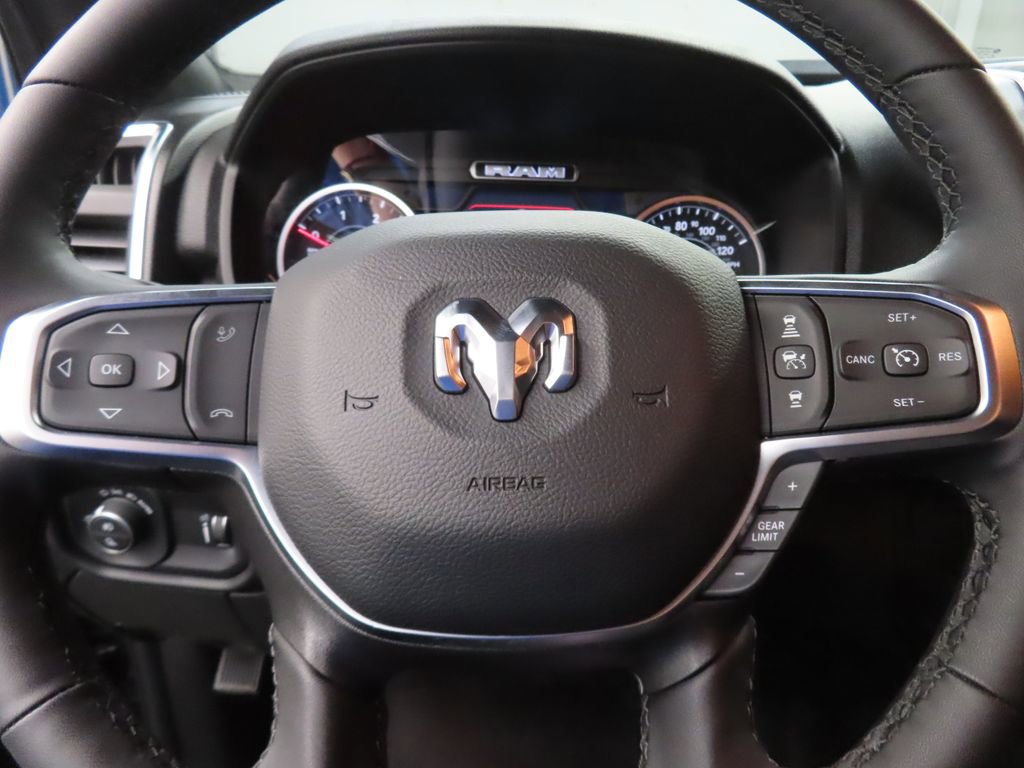 Used 2025 RAM 2500 Big Horn AWD/4WD image 60