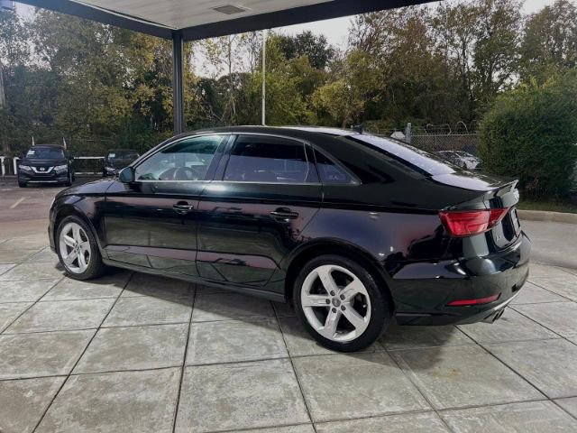 Used 2018 Audi A3 2.0T Premium FWD image 2