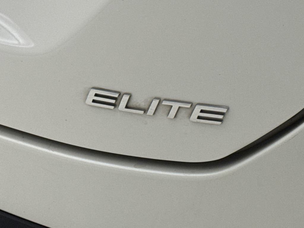 Certified 2025 Honda Pilot Elite image 10
