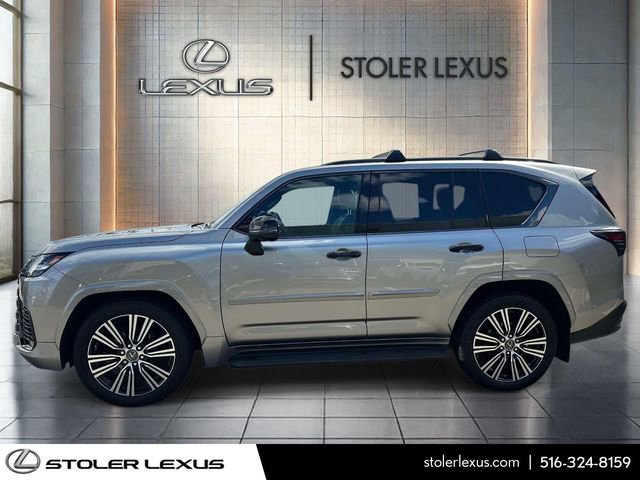 Used 2023 Lexus LX 600 4WD w/ Appearance Package image 6