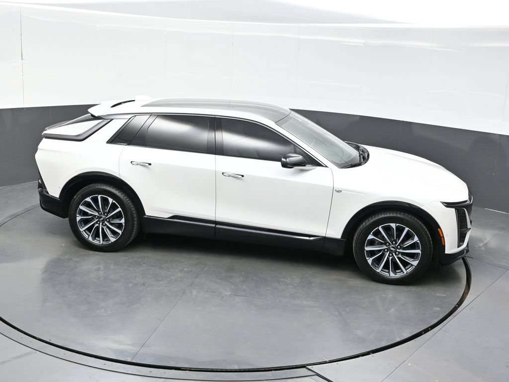 Certified 2024 Cadillac Lyriq Sport AWD/4WD image 35