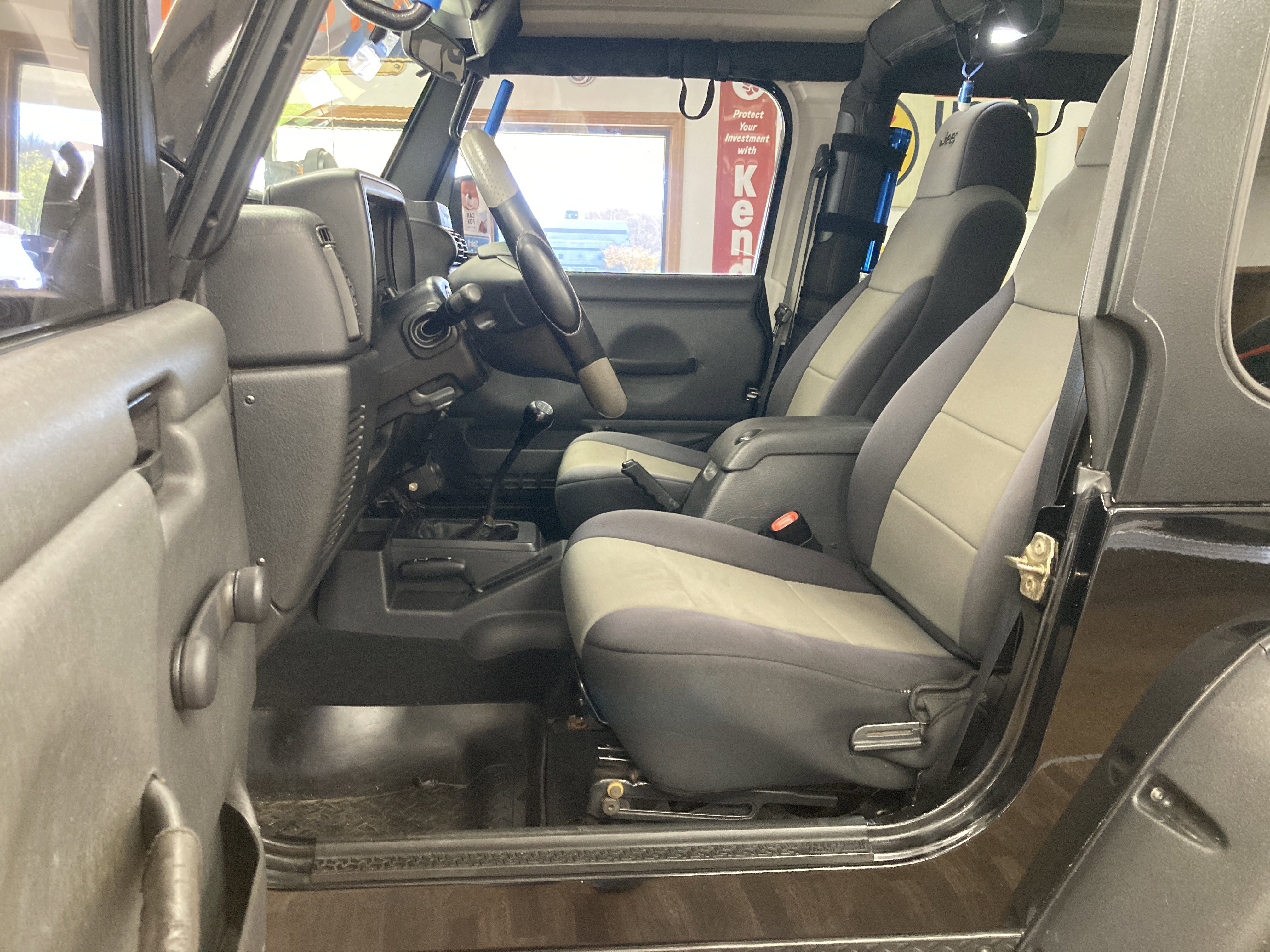 Used 2006 Jeep Wrangler Rubicon AWD/4WD image 12
