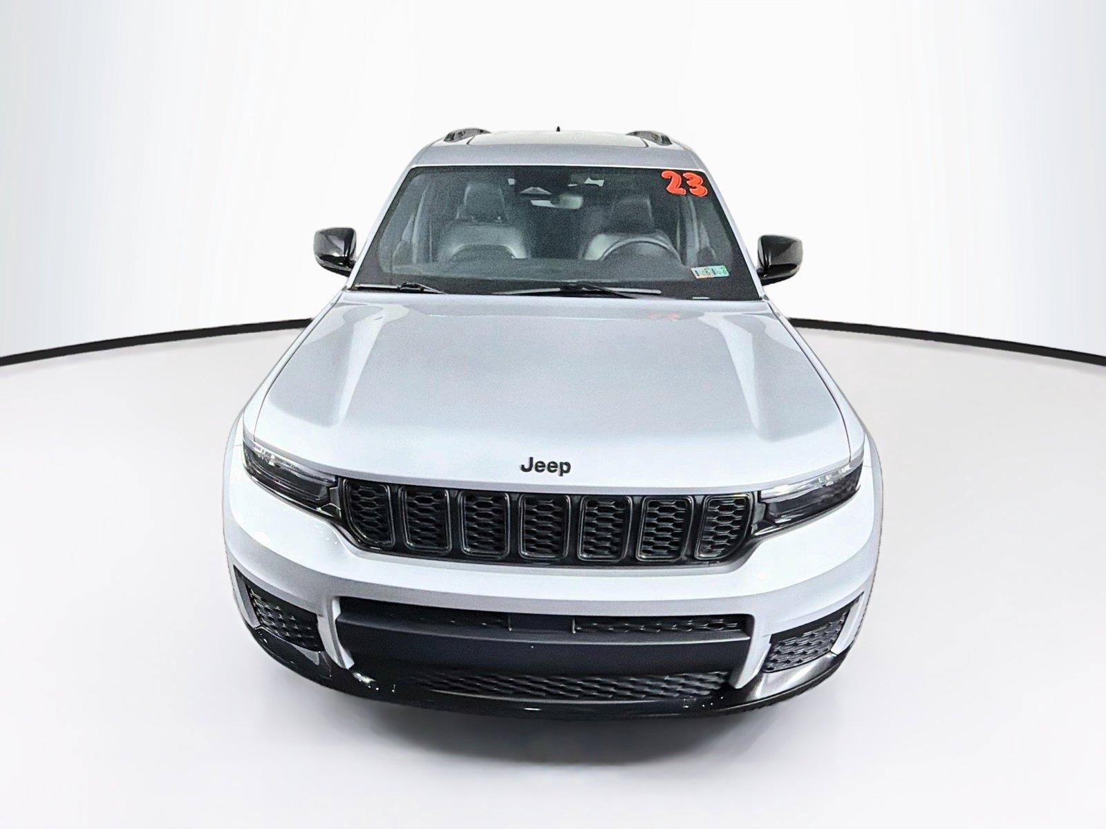 Used 2023 Jeep Grand Cherokee L Laredo AWD/4WD image 13