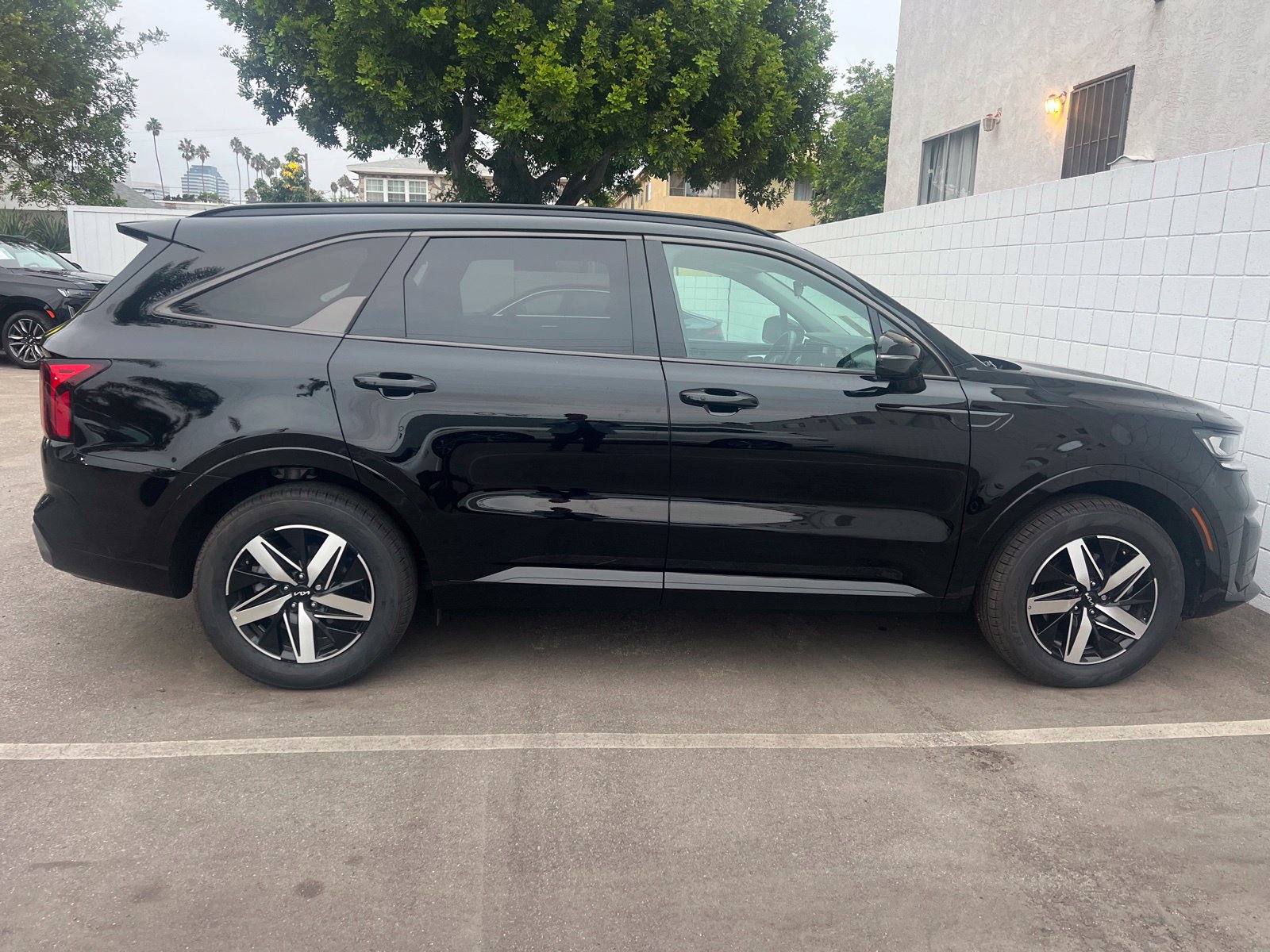 Used 2023 Kia Sorento S w/ Panoramic Sunroof Package FWD image 6