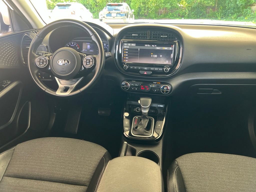 Used 2020 Kia Soul EX w/ Option Group 015 FWD image 17