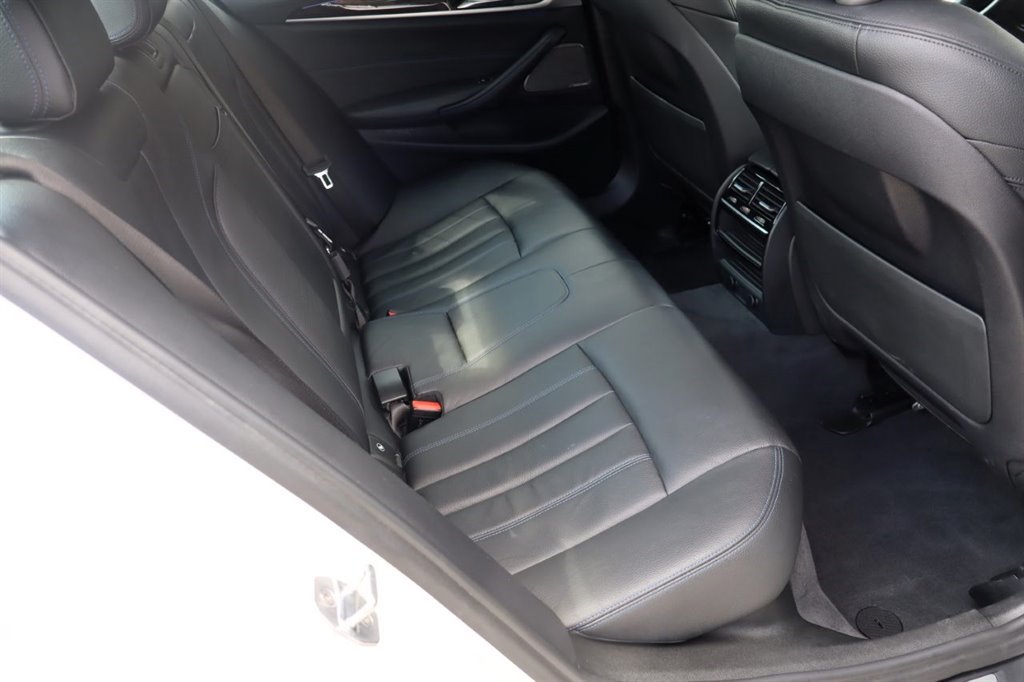 Used 2018 BMW 540i RWD image 26
