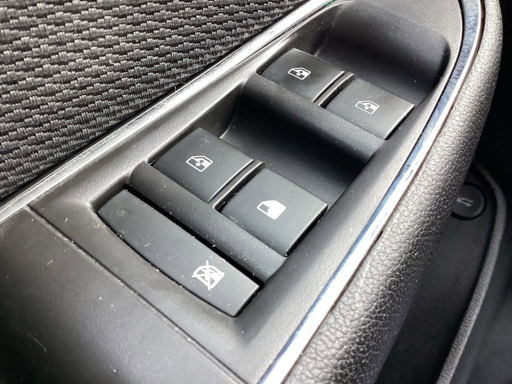 Used 2017 Chevrolet Cruze LT w/ Convenience Package image 20