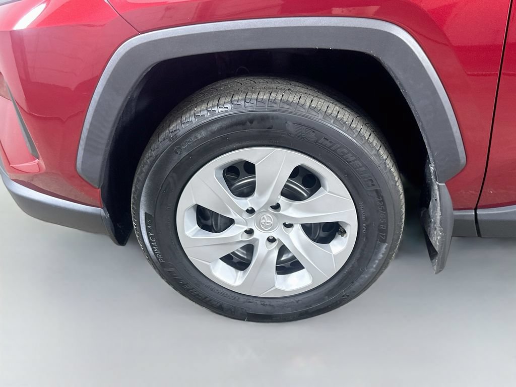 Used 2025 Toyota RAV4 LE FWD image 8