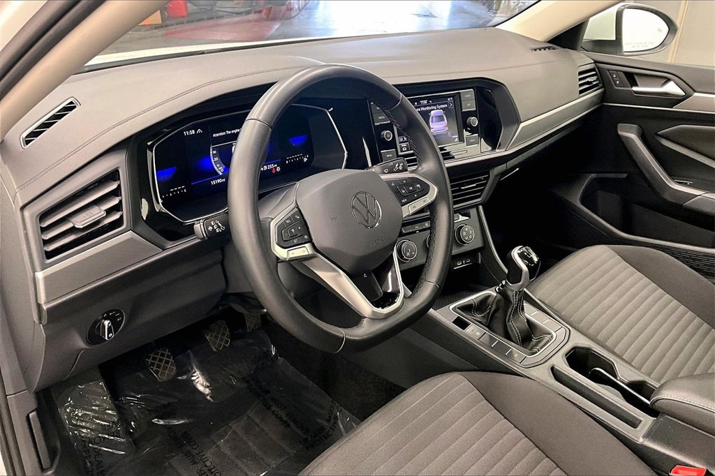 Used 2024 Volkswagen Jetta S image 13