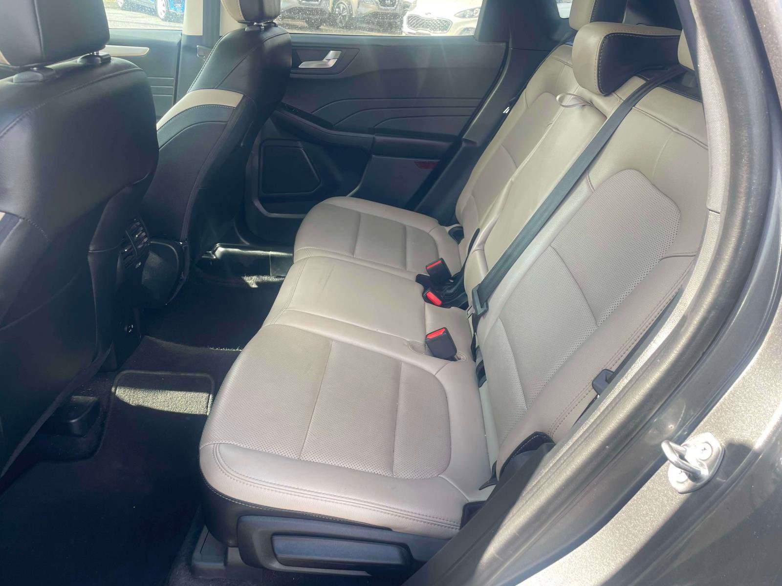 Used 2022 Ford Escape SEL FWD image 6