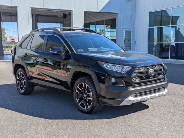 Used 2019 Toyota RAV4 Adventure video 3