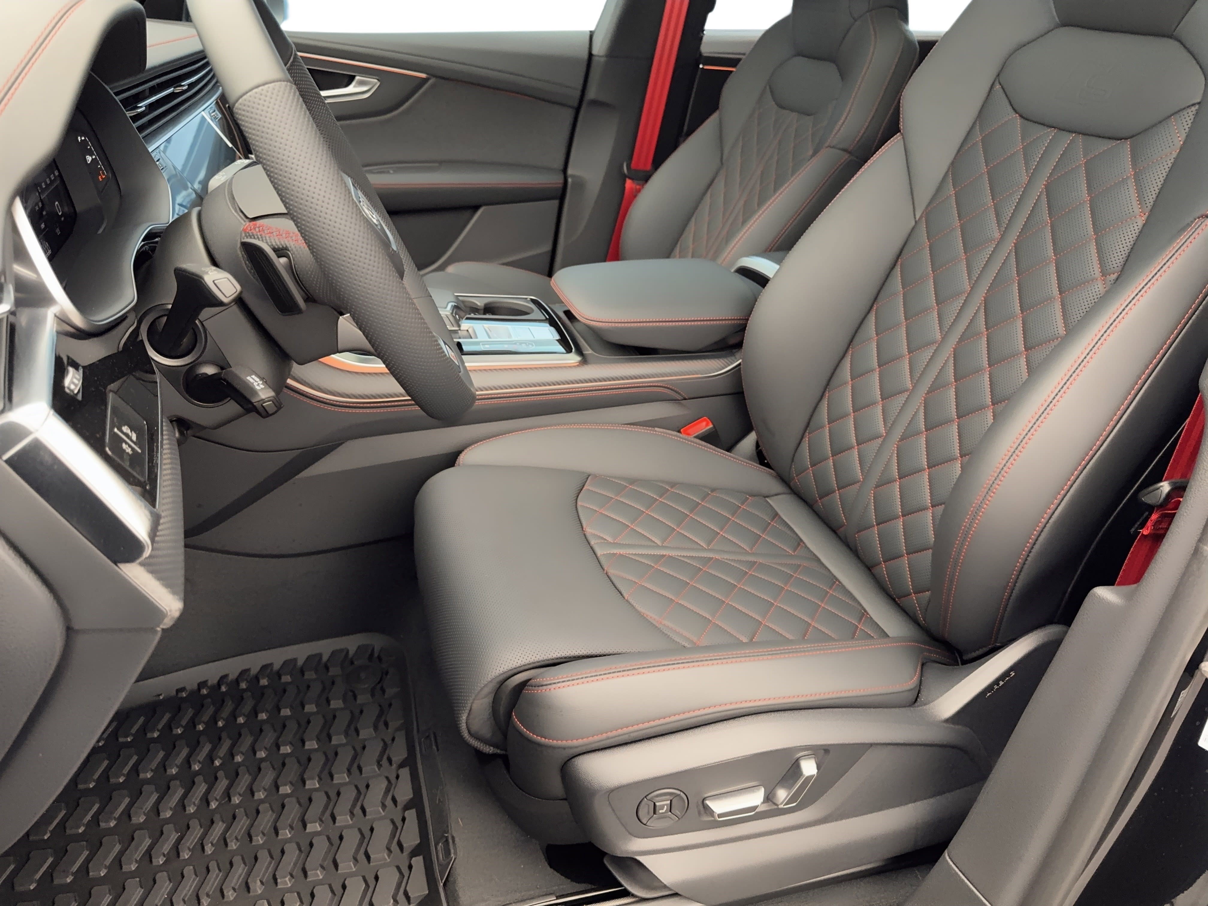 New 2026 Audi SQ8 Prestige image 5