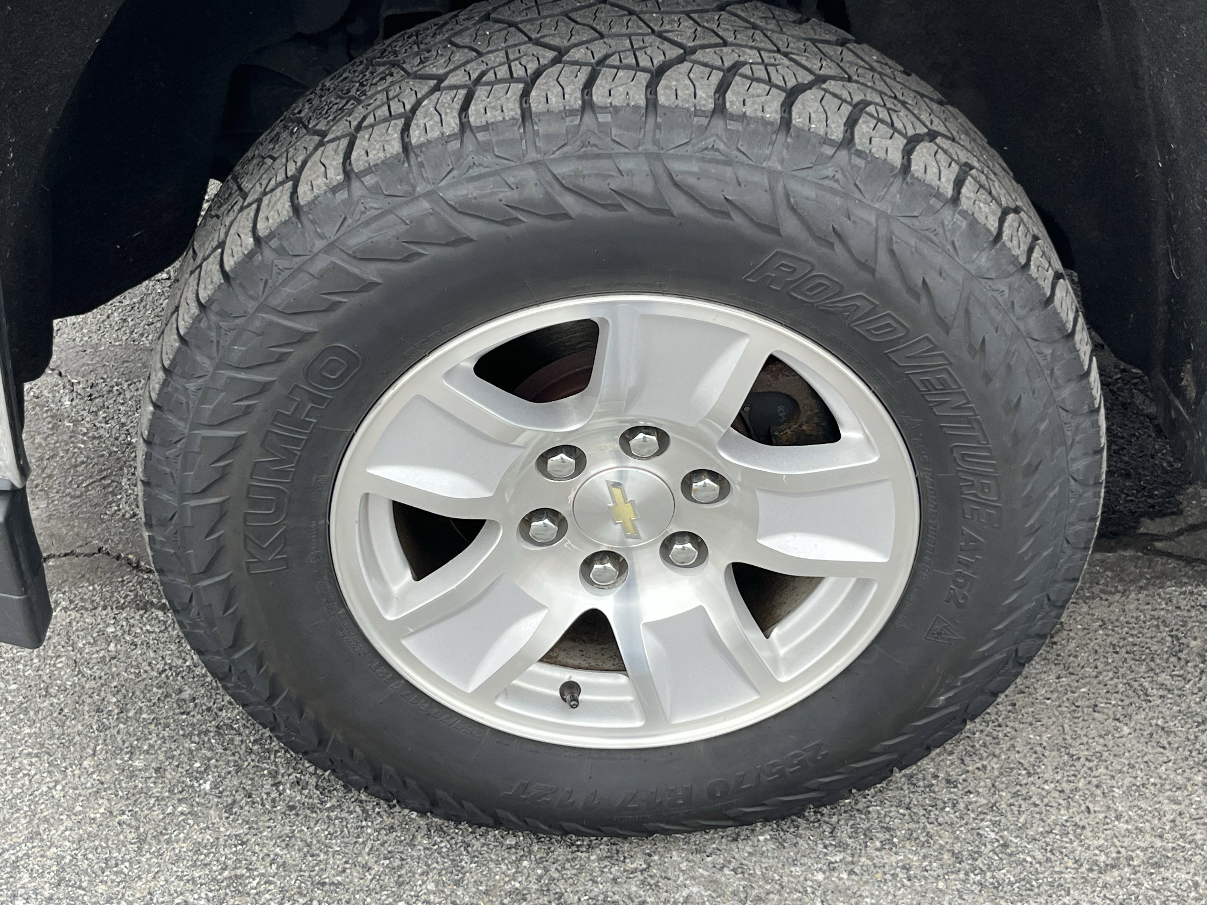 Used 2017 Chevrolet Silverado 1500 LT w/ All Star Edition AWD/4WD image 18