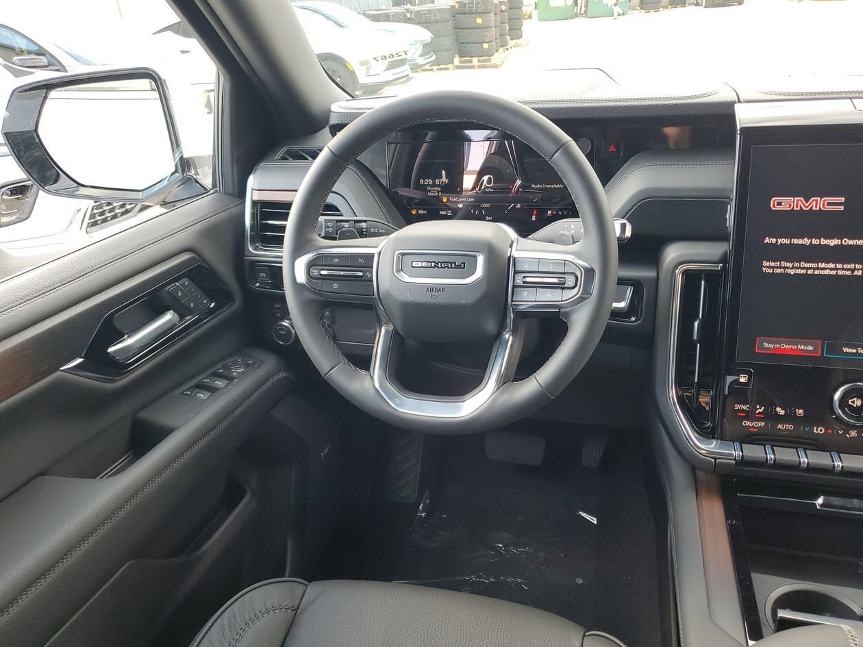 New 2026 GMC Yukon XL Denali w/ Sun & Power Step Package AWD/4WD image 13