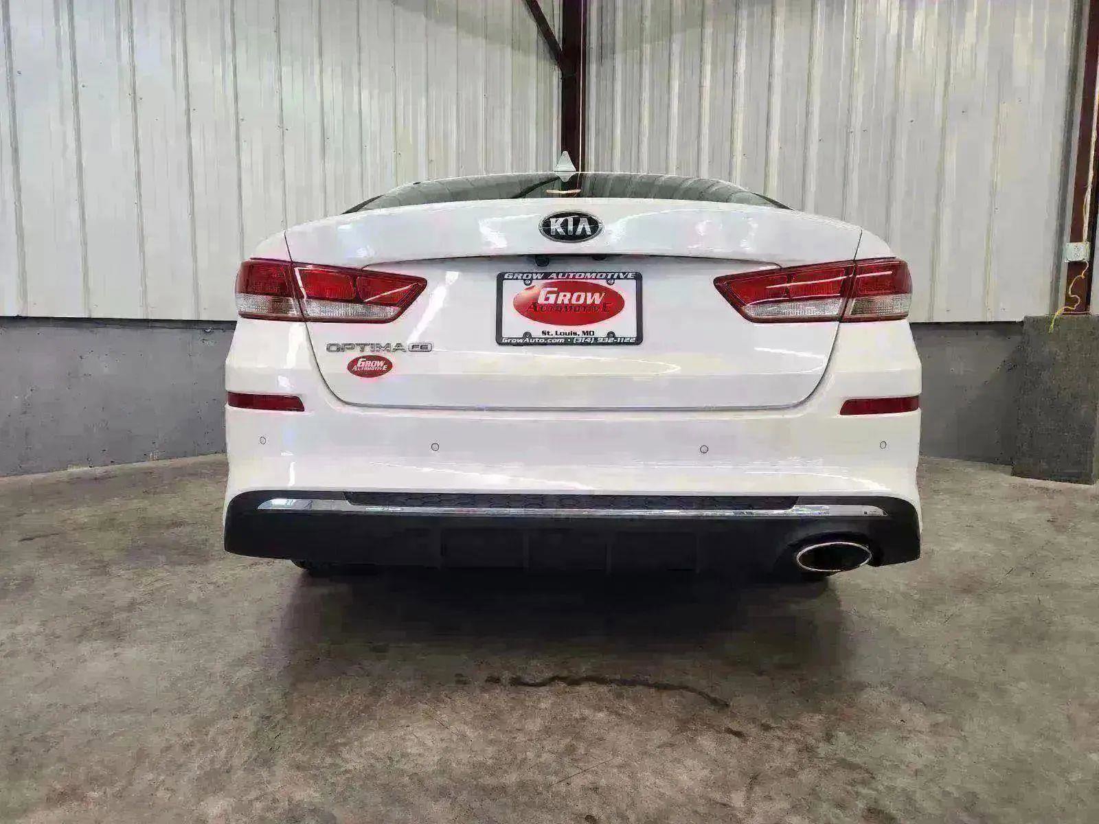 Used 2020 Kia Optima LX image 16