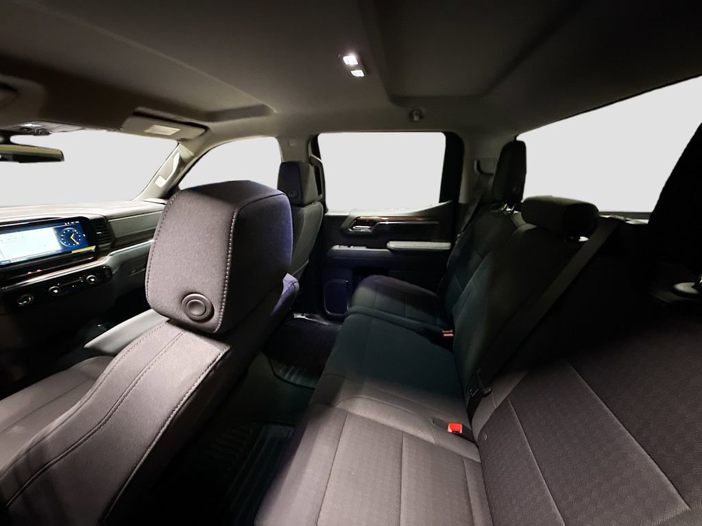 Used 2024 Chevrolet Silverado 1500 LT image 24