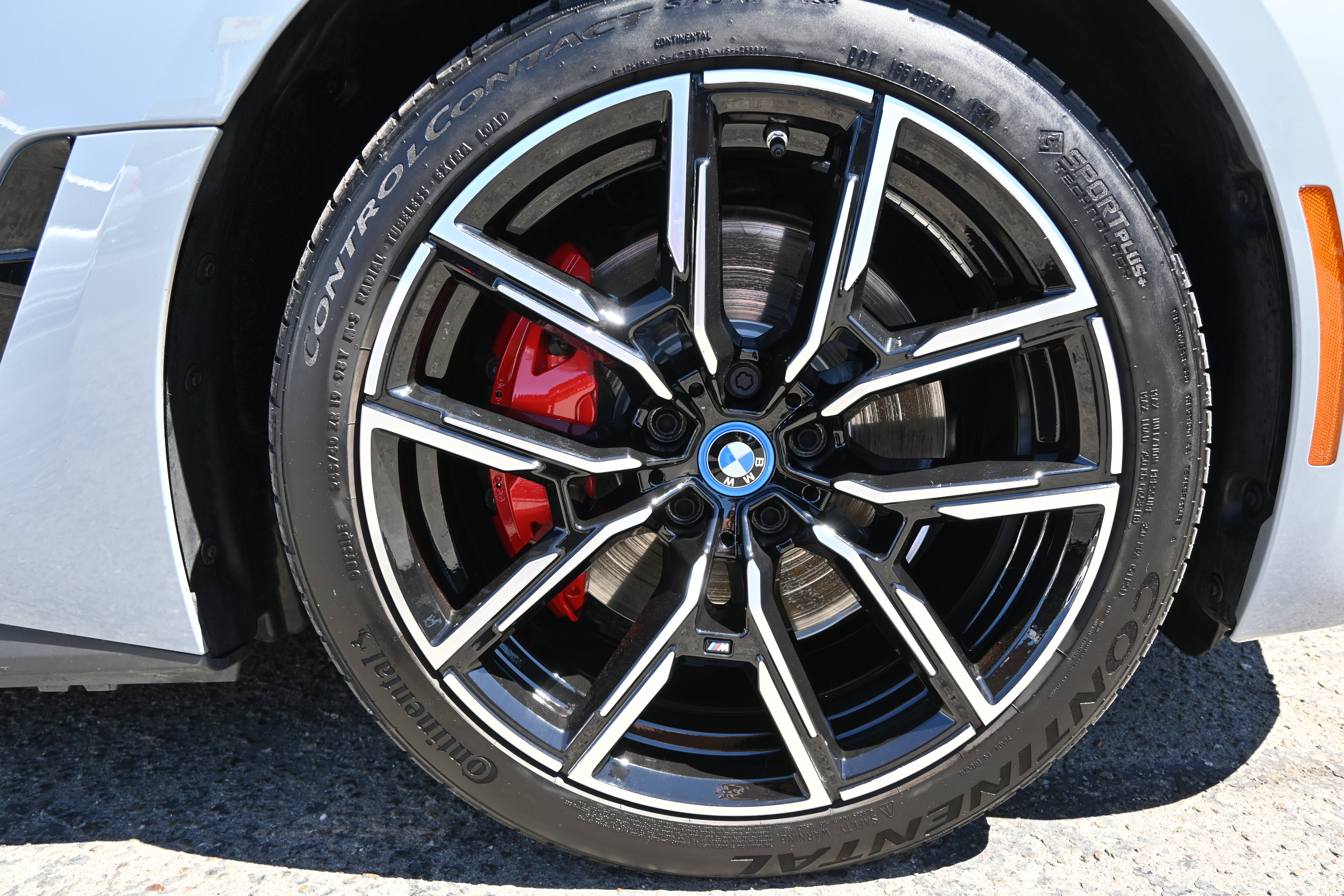 Used 2023 BMW i4 eDrive40 w/ M Sport Package RWD image 29