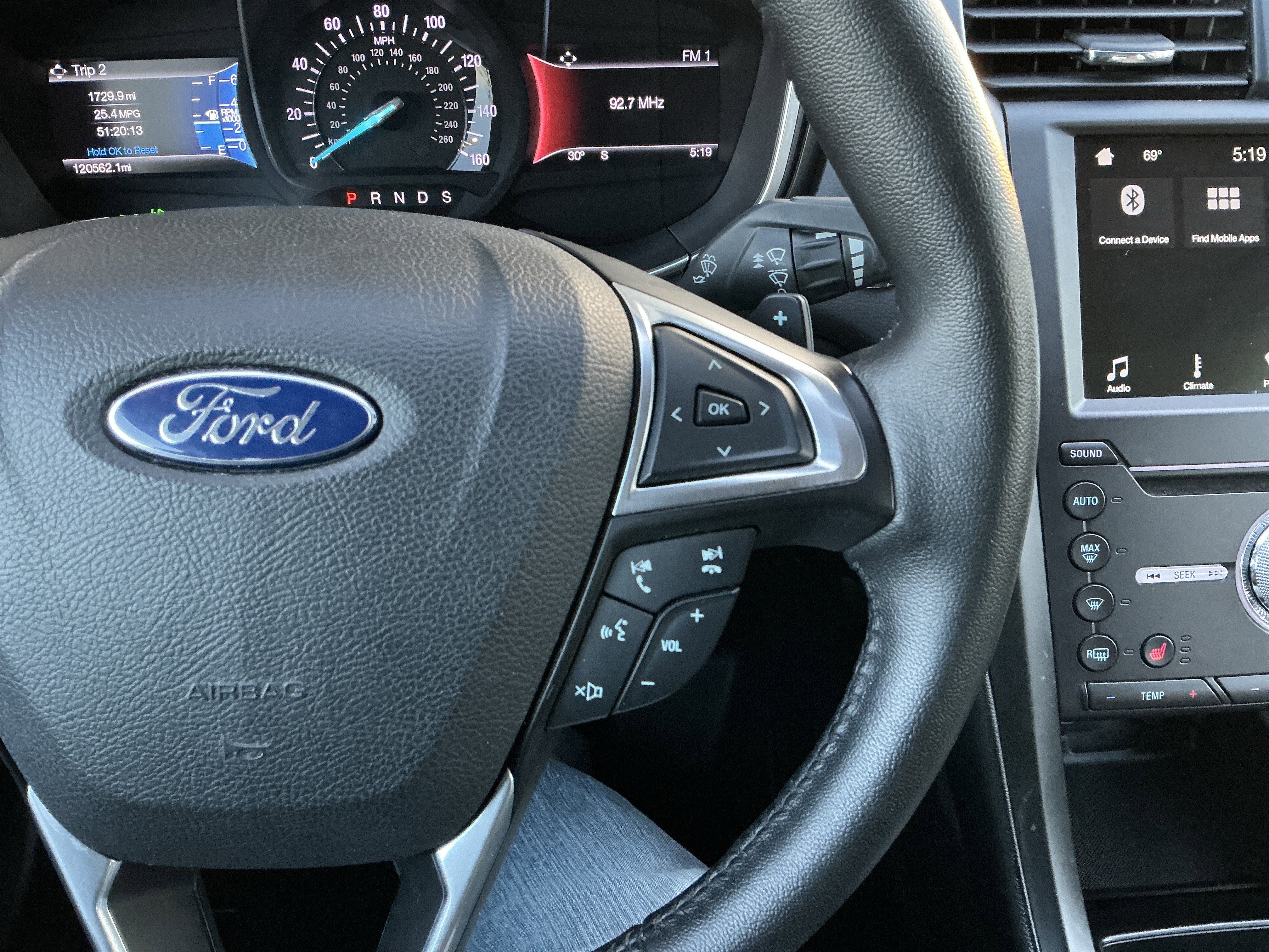 Used 2017 Ford Fusion Titanium image 13