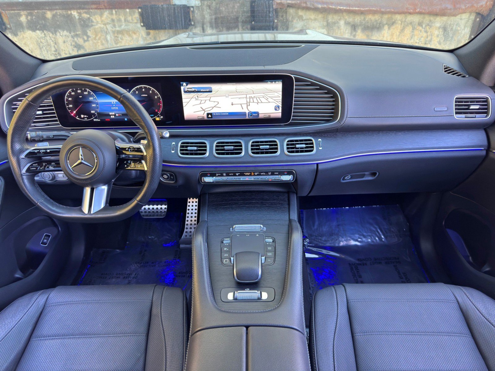 Used 2025 Mercedes-Benz GLS 580 4MATIC image 13