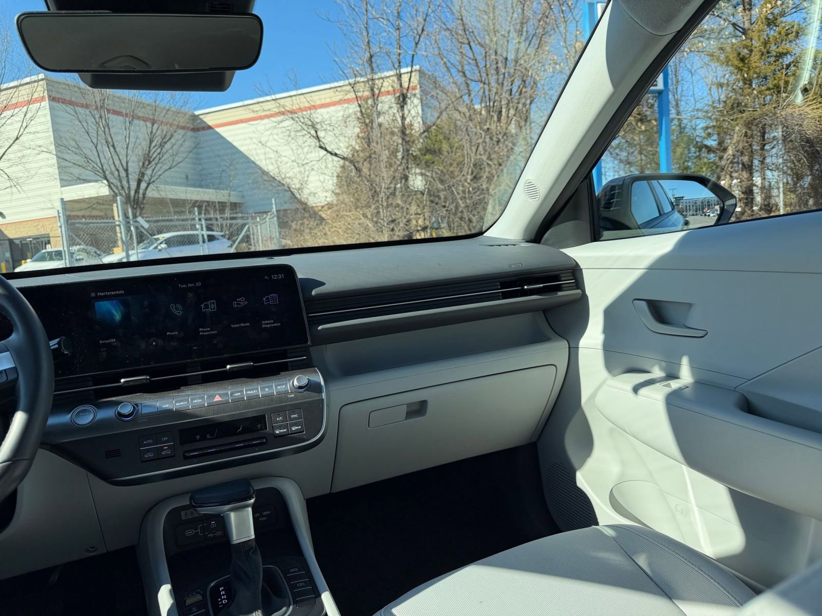 Used 2025 Hyundai Kona SEL image 35