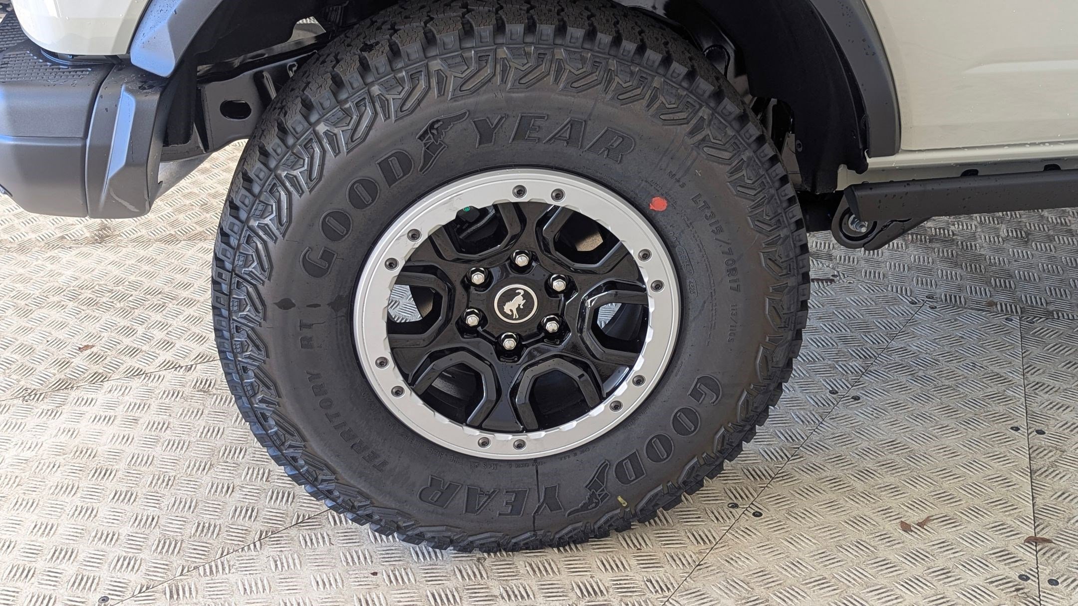 New 2025 Ford Bronco Badlands image 11