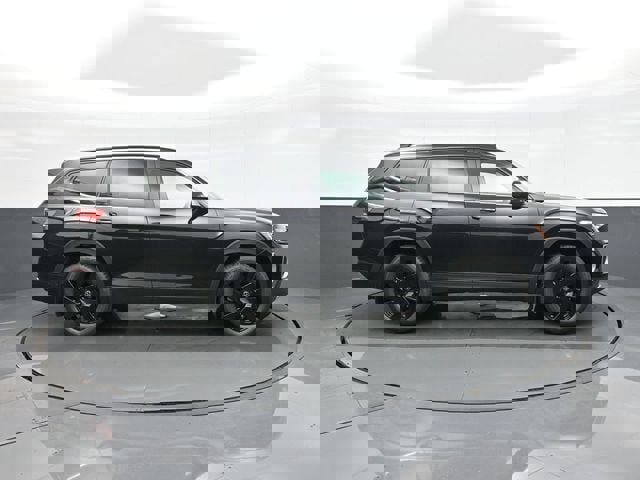 New 2026 Volkswagen Atlas SE image 8