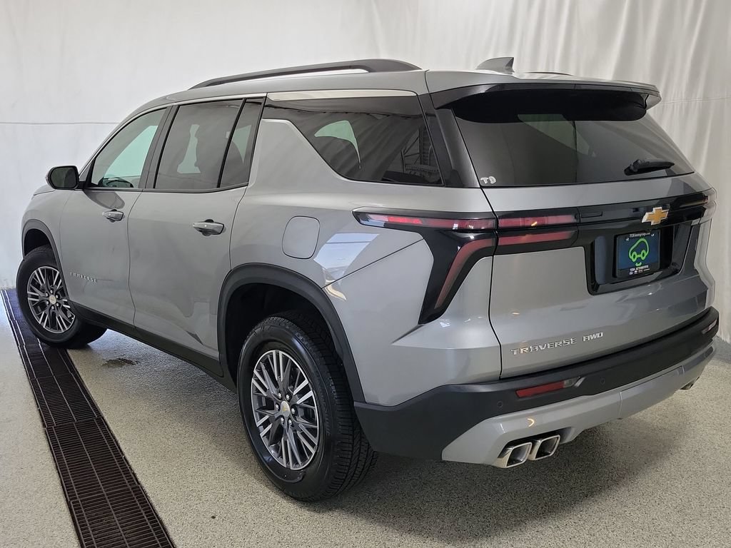 Certified 2026 Chevrolet Traverse LT AWD/4WD image 8