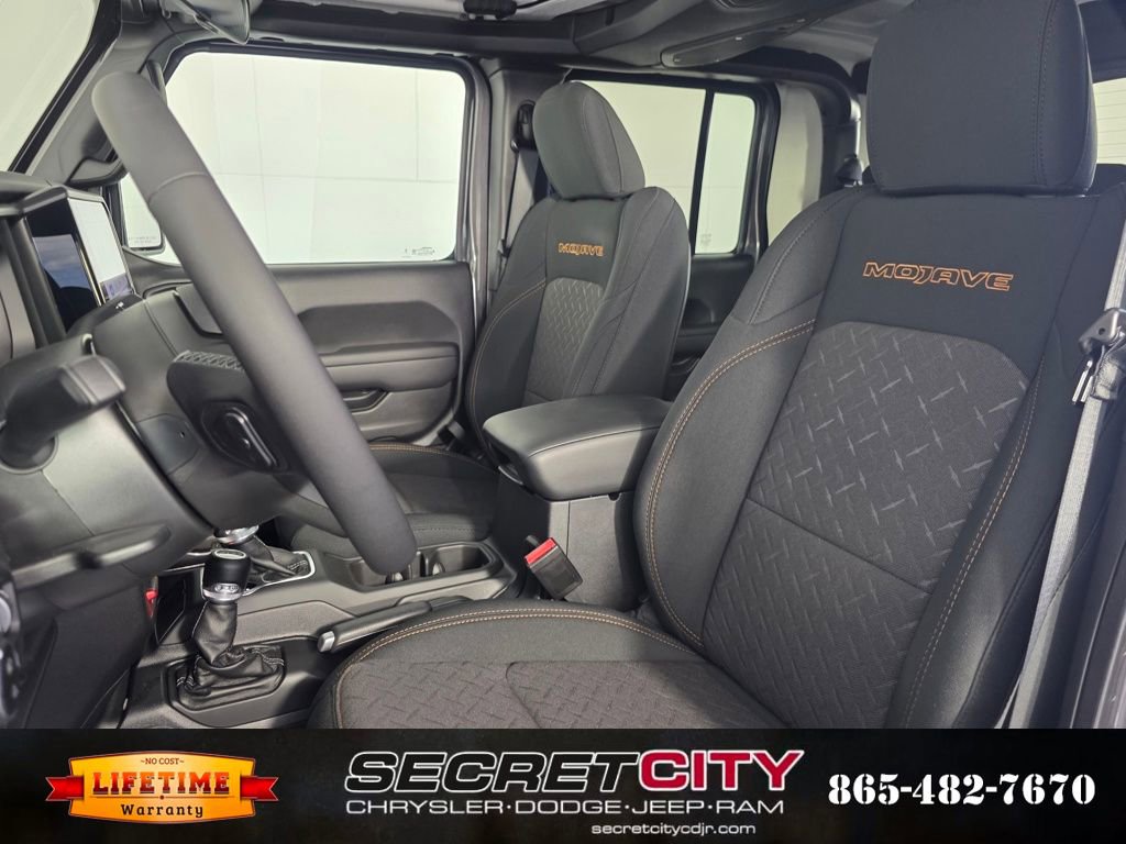 New 2025 Jeep Gladiator Mojave image 10