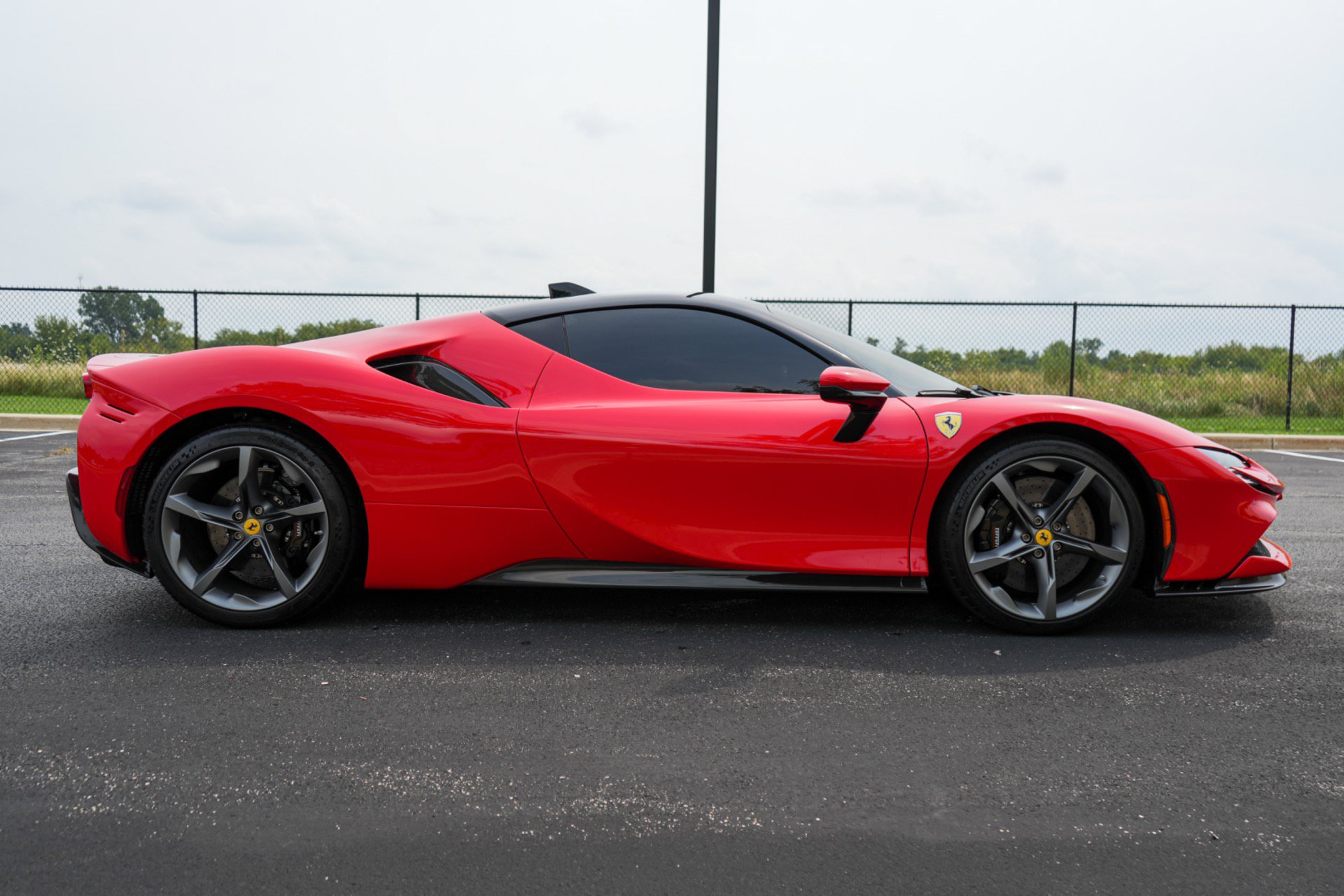 Used 2022 Ferrari SF90 Stradale AWD/4WD image 5