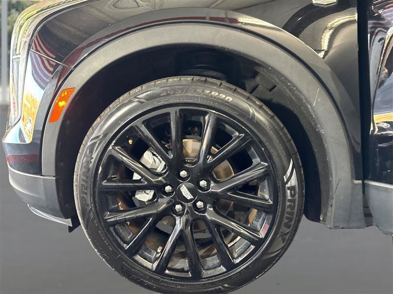 Used 2019 Cadillac XT4 Premium Luxury w/ Driver Assist Package AWD/4WD image 20