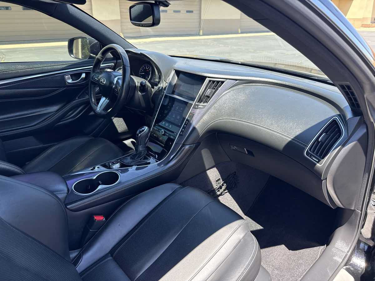 Used 2019 INFINITI Q60 Red Sport 400 w/ Cargo Package RWD image 19