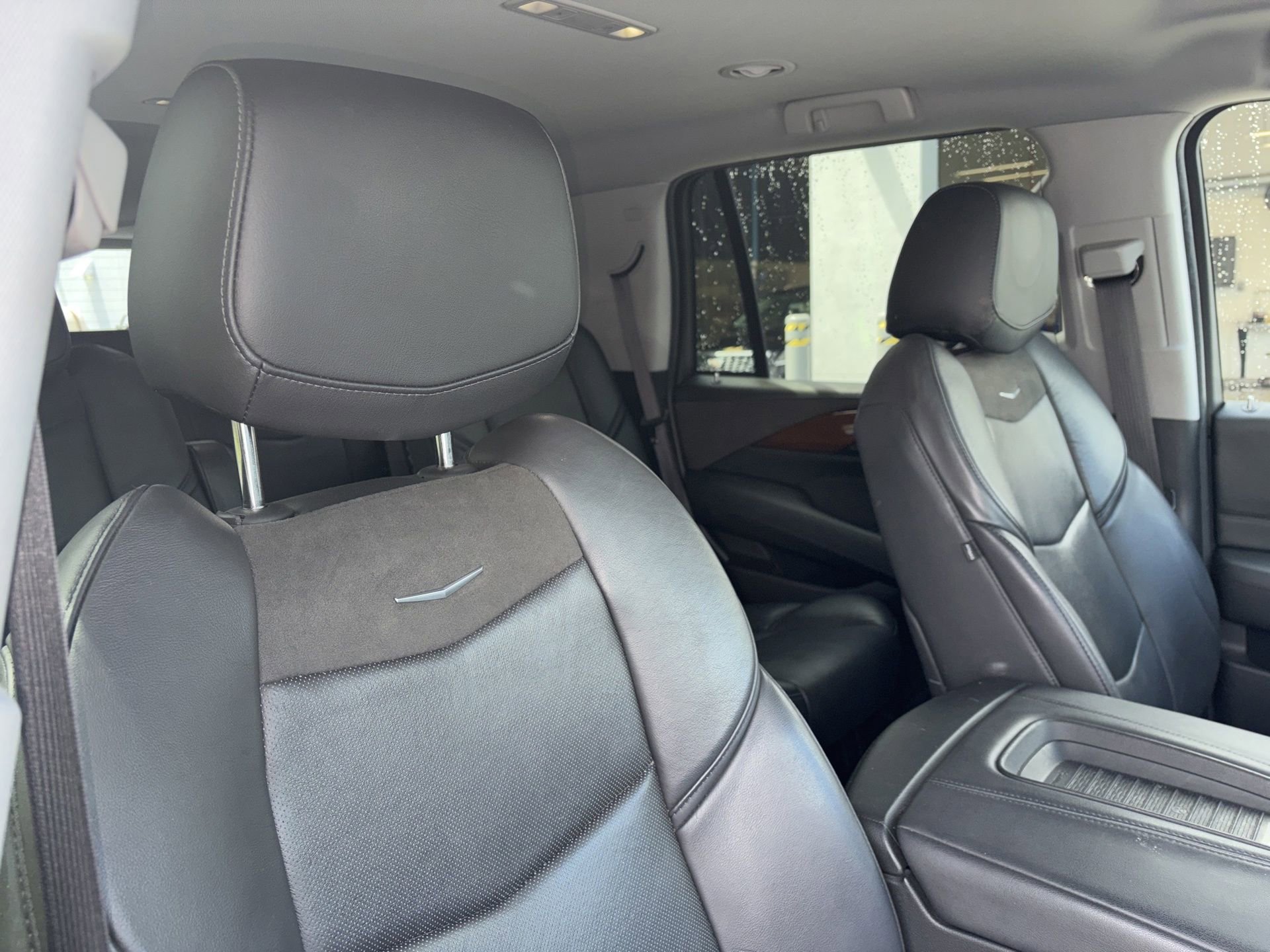 Used 2020 Cadillac Escalade 2WD image 12