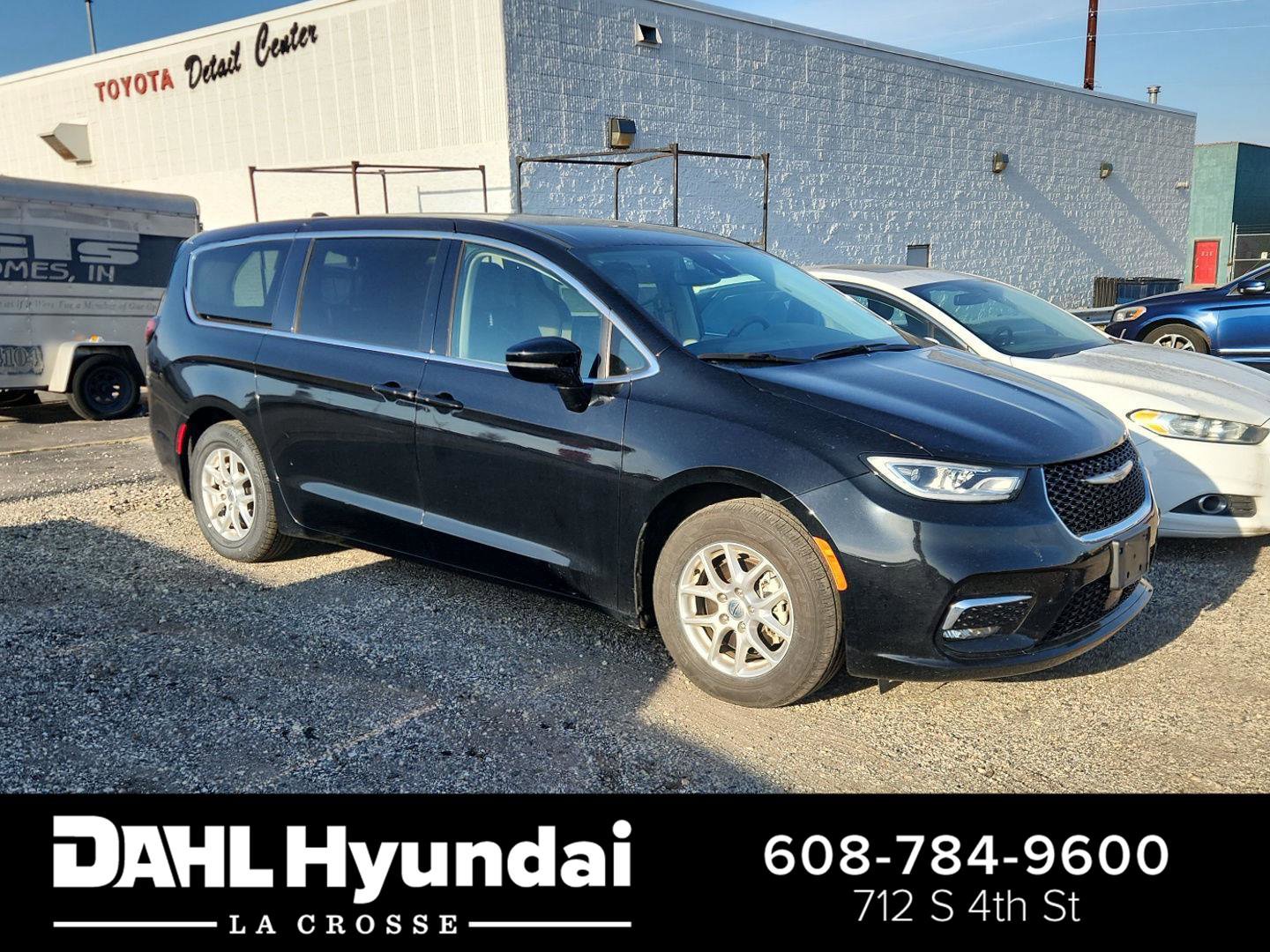 Used 2024 Chrysler Pacifica Touring-L