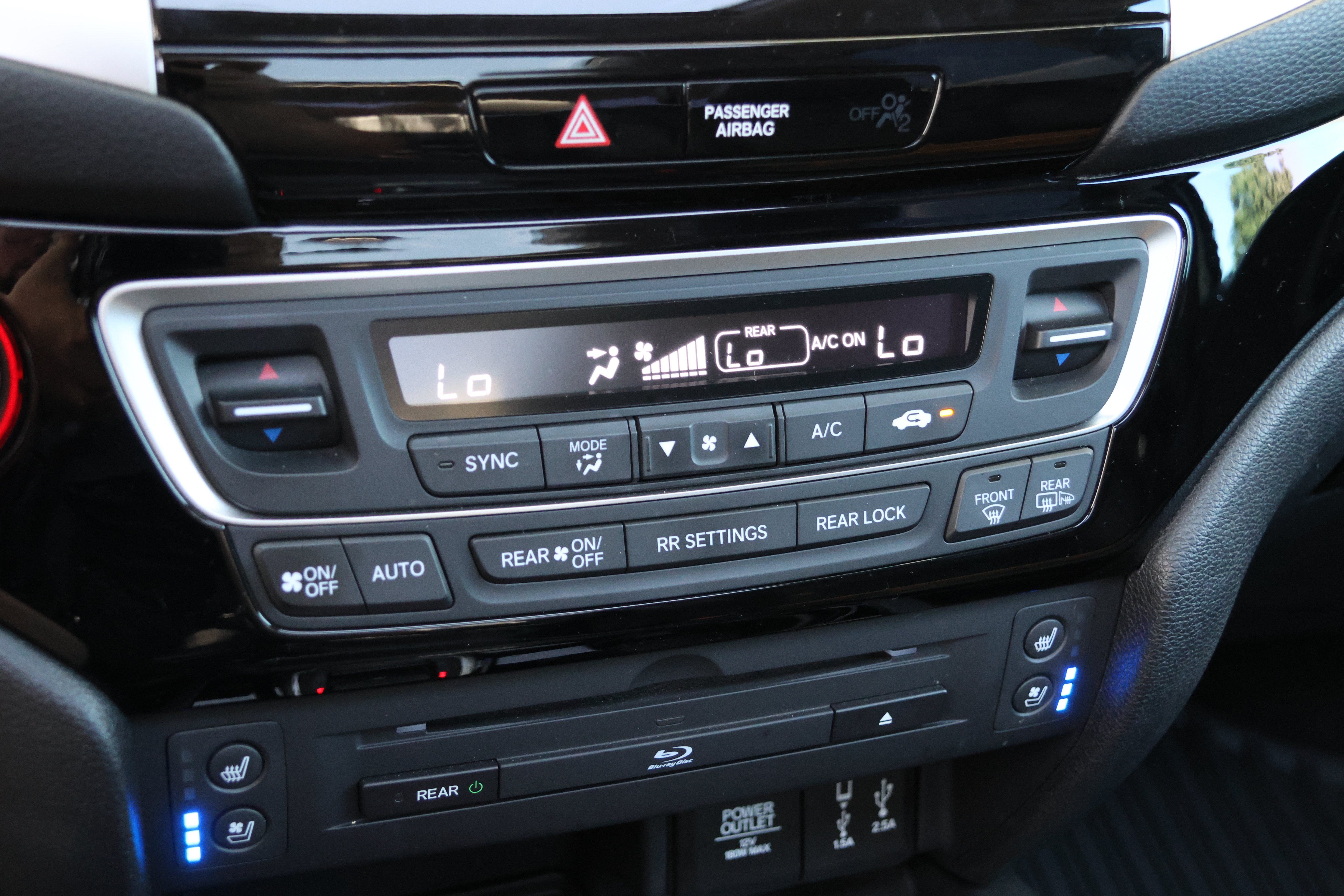 Used 2018 Honda Pilot Elite image 30